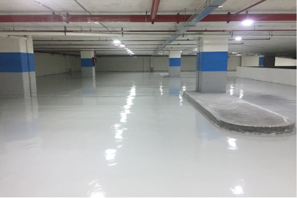 Recubrimiento epoxico en parqueaderos